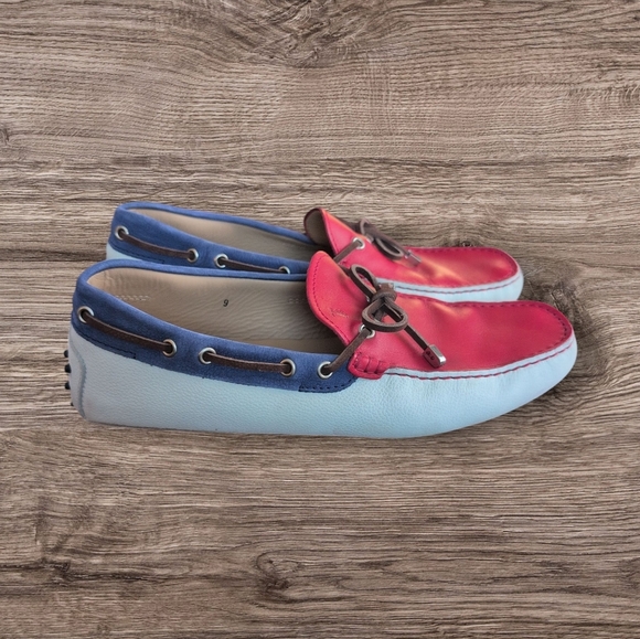 Tod's Gommino Driving Loafer - Picture 3 of 6